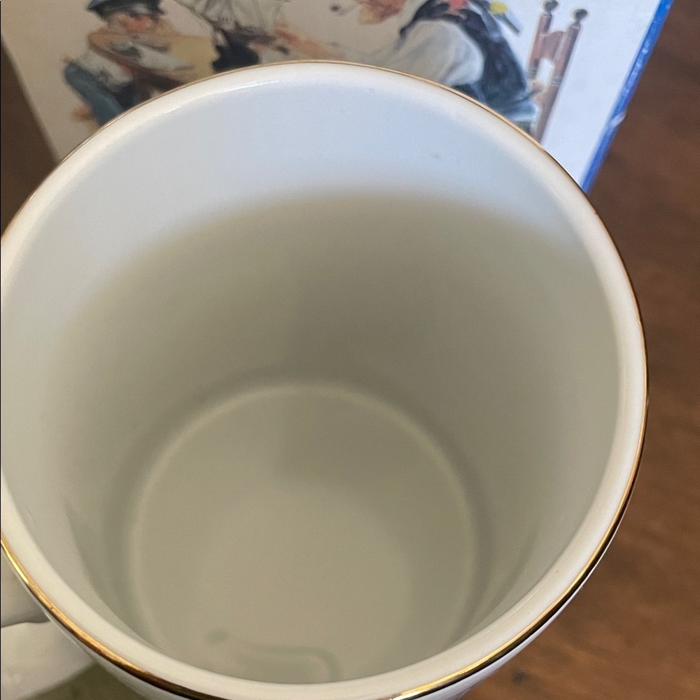 Norman Rockwell White Mug with Gold Accents - Picture 5 of 9